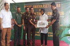 Kejati Jatim Serahkan Dua Aset Senilai Rp200 Miliar ke Pemkot Surabaya