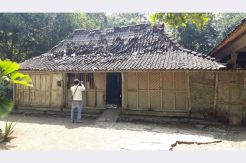 Petasan Meledak saat Diracik Cucu, Rumah Sang Nenek Rusak Parah
