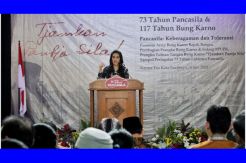 Jas Merah Peringati Hari Lahir Bung Karno di Kantor Pos Surabaya