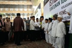 1.000 Anak Yatim Dapat Santunan dari Mensos di Masjid Istiqlal