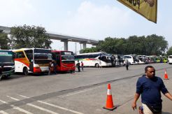Seluruh Terminal di...