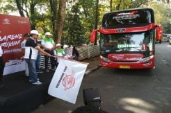 Ratusan Warga Bandung Ikut Mudik Gratis Pos Indonesia
