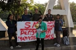 Kampus Dibekukan, Eks Mahasiswa Adhy Niaga Tuntut Kejelasan Nasib