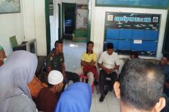 Rekan Dianiaya Oknum TNI, Puluhan Kades Geruduk Kantor Kodim