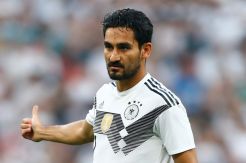 Barcelona Bidik Gundogan sebagai Pengganti Iniesta
