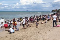 Libur Lebaran, Polisi Berlakukan One Way di Jalur Menuju Anyer