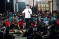 Nginap di Desa Berbatasan Jabar, Ini  yang Dilakukan Ganjar