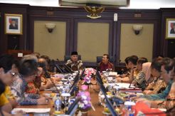 Komjen Pol M Iriawan Pimpin Rapim, Realisasi APBD Jabar Tembus Rp12 Triliun
