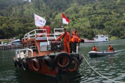 Basarnas Temukan Benda Mirip Kapal di Dasar Danau Toba