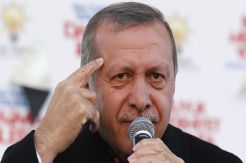 Menang Pemilu Turki, Ini Empat Tantangan Berat Erdogan