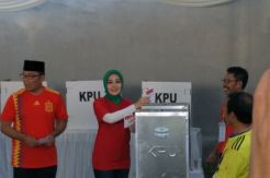 Pasangan Rindu Menang Telak di TPS Ridwan Kamil