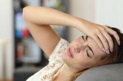 Wanita yang Kerap Alami Kelelahan Kronis Tanda Kena Endometriosis