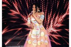 Penyanyi Dangdut Via...