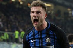 Bek Andalan Inter Milan Tolak Pinangan Manchester United