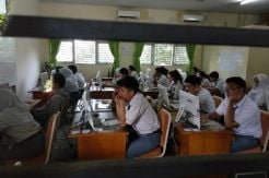 121.000 Siswa Lolos Ujian Masuk SMA/SMK Tanpa Nilai UN