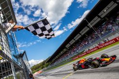 Juara di Kandang Sendiri, Verstappen Tebar Ancaman