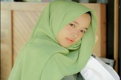 Gaya Hijab Sederhana...