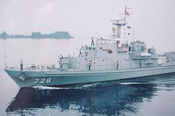 KRI Pulau Rusa Tangkap Kapal Over Kapasitas Penumpang di Riau