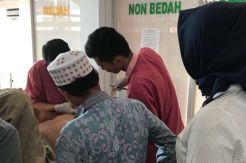 Datangi Pesantren, Petani...