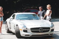 Mercedes Justin Bieber...