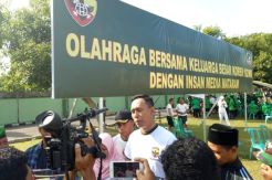Selain Rehab Rumah, Danrem 162/WB Tanggung Tiket Pesawat Keluarga Lalu M Zohri