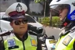 Polisi Gadungan Diringkus,...