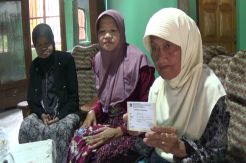 30 Tahun Kumpulkan Uang dari Jual Bunga Kenanga, Nenek Marsinem Naik Haji