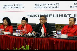 Sekjen PDIP Sebut Kapitra Ampera Masih Proses Dialog dan Istikharah