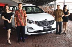 KIA Resmi Pasarkan Grand...