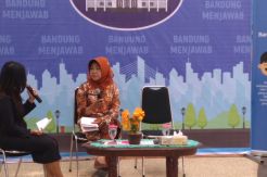 Tarik Wisatawan Asing,...