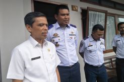Banyak Truk Langgar Kebijakan Pembatasan Jam Operasional