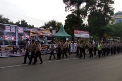 Polisi Kawal Deklarasi Dua Kelompok Massa di Satu Lokasi