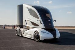 Tesla Mulai Pamer Truk Canggih di Pabrik Fremont