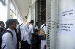 Gagal PPDB Online, 700...