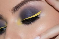 Tren Eyeliner Kuning yang Bikin Wajah Terlihat Lebih Cerah