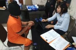 Cemburu Buta, Suami Lukai Wajah Istri Pakai Pisau