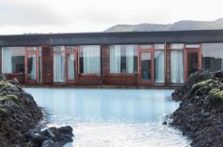 Pesona The Retreat Hotel, Penginapan Dekat Aliran Lava
