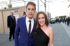 Ibunda Justin Bieber...