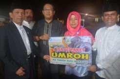 Hafal Quran 20 Juz, Nursalimah Dapat Hadiah Umrah dari PT NSHE Batangtoru
