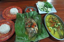 Mencicipi Gurihnya Pepes Gurami Asam Pedas Bumi Proklamator