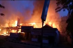 Api Membara di Pangkalan Bun, 5 Ruko Ludes Terbakar