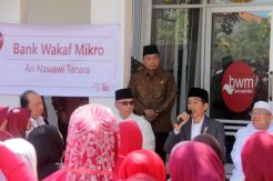 OJK Resmikan Bank Wakaf Mikro di Demak