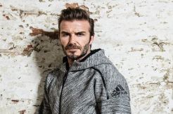 David Beckham Jadi Host...