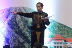 Jokowi Diklaim Mampu...