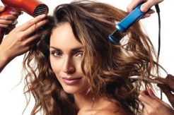 4 Trik Menata Rambut Saat Bangun Kesiangan