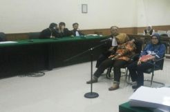 Dituntut 8 Tahun Penjara, Hakim Cantik PN Tangerang Pingsan