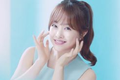 Park Bo Young  Pamerkan Gaya Rambut Baru