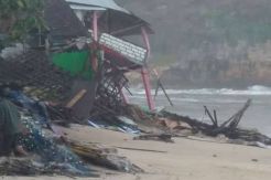 Warga Pesisir Gunungkidul Diminta Tak Dirikan Bangunan di Pantai