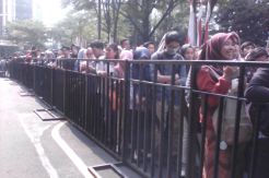 Pencari Beasiswa Membeludak di Kemendikbud, Panitia Kelabakan