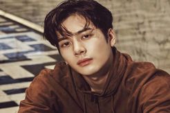 Jackson GOT7 Raih Penghargaan Teen Choice Awards 2018
